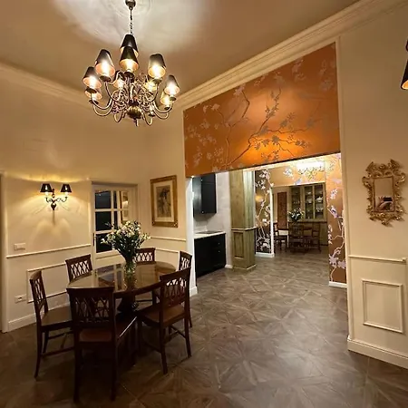 Santa Caterina Palace In Florence-3 Bedroom * Florence