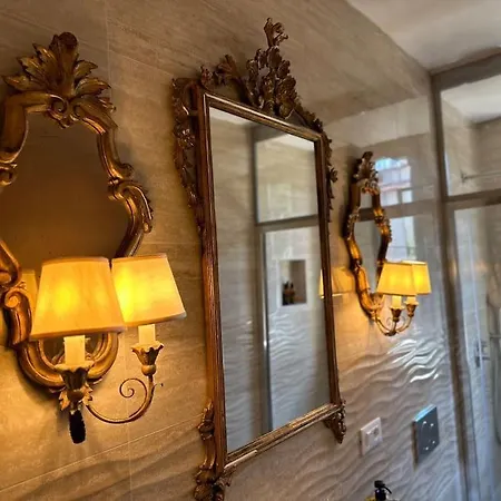 Apartment Santa Caterina Palace In Florence-3 Bedroom