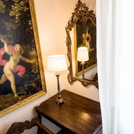 Santa Caterina Palace In Florence-3 Bedroom Apartment Florence