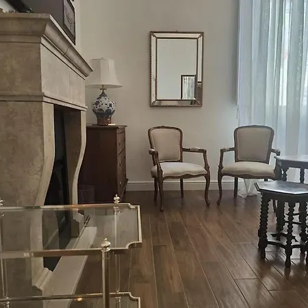 Santa Caterina Palace In Florence-3 Bedroom Apartment *