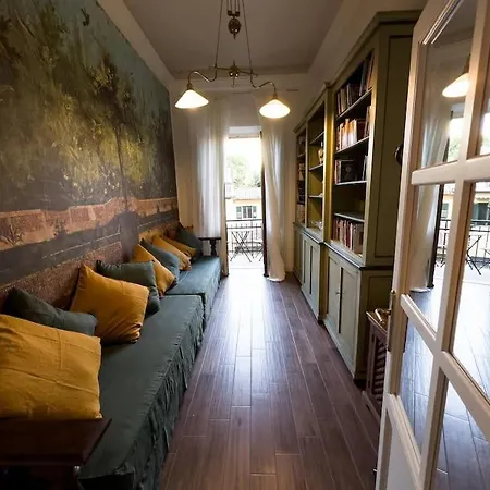 Santa Caterina Palace In Florence-3 Bedroom Apartment