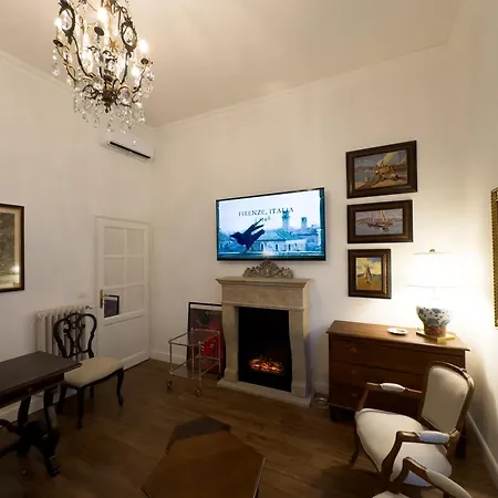 Santa Caterina Palace In Florence-3 Bedroom Apartment Florence