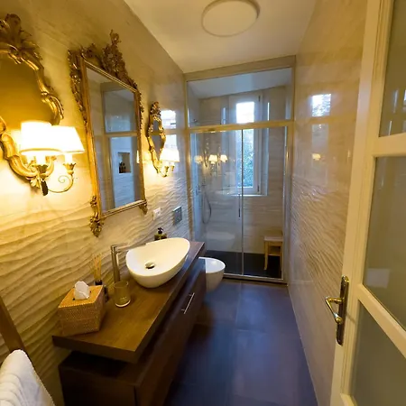 Santa Caterina Palace In Florence-3 Bedroom شقة