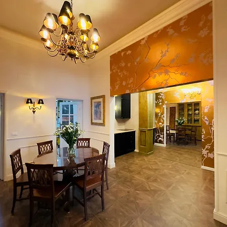 شقة Santa Caterina Palace In Florence-3 Bedroom فلورنس