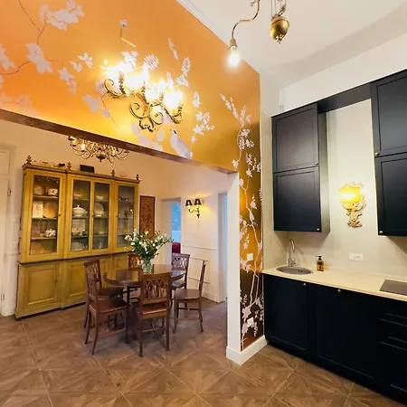 Santa Caterina Palace In Florence-3 Bedroom شقة